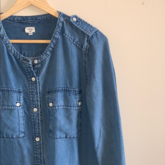 // Wilfred Denim Button-Up // - Picture 3 of 3